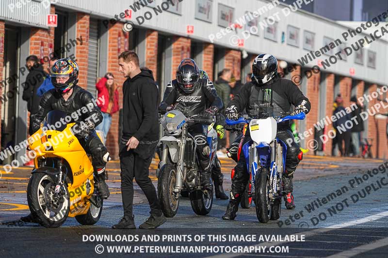 anglesey;brands hatch;cadwell park;croft;donington park;enduro digital images;event digital images;eventdigitalimages;mallory;no limits;oulton park;peter wileman photography;racing digital images;silverstone;snetterton;trackday digital images;trackday photos;vmcc banbury run;welsh 2 day enduro